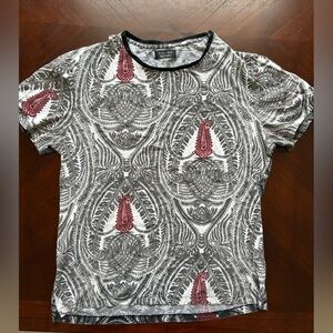 ZARA Man Graphic Print T-Shirt in Black, White, and Red size L